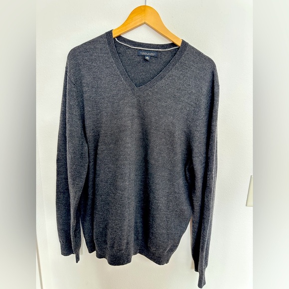Banana Republic Other - Banana republic Mens grey merino sweater sz XL
